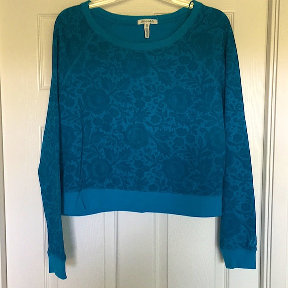 Aero French Terry Lacy Floral Crop Sweatshirt NWOT - Picture 1 of 9